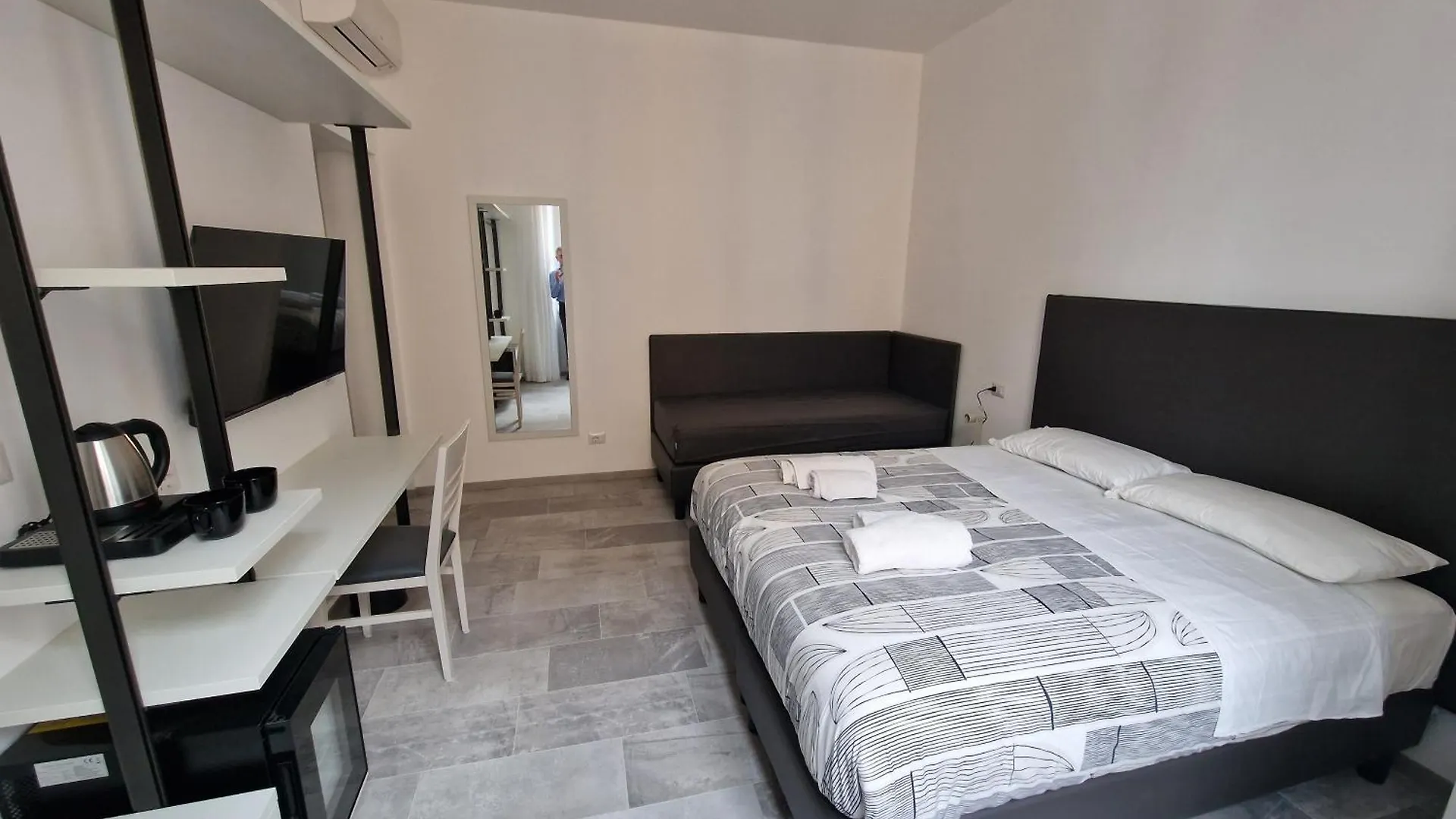 Relux Pretoria Rooms Rome Guest house