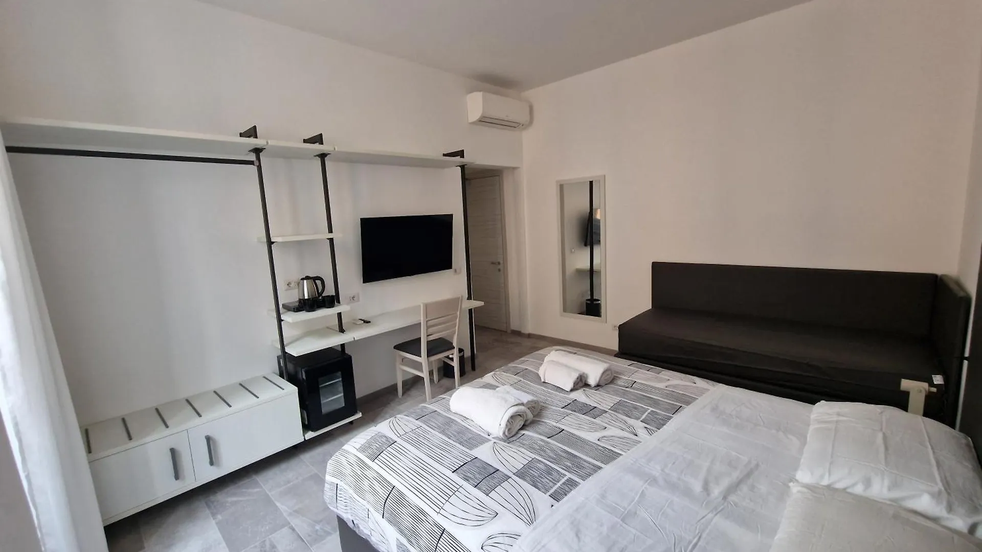 Relux Pretoria Rooms Rome Guest house
