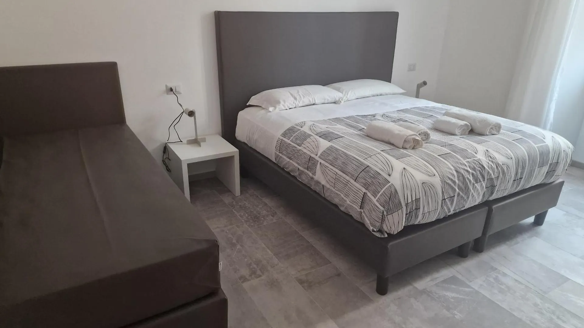 Relux Pretoria Rooms Rome 0*,  Italy